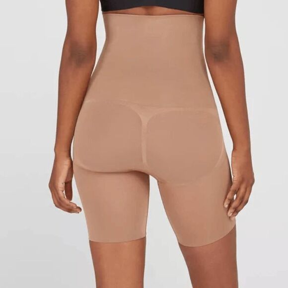 Spanx Assets Shaping Shorts Size Medium Light Beige Hi Waisted Compression - Picture 9 of 10
